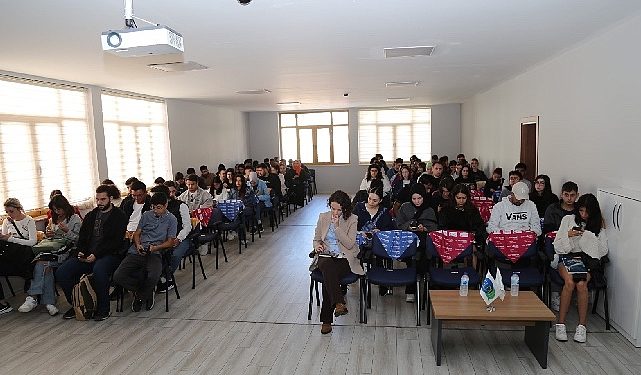 Gençler Erasmus+ Hakkında Bilgilendirildi