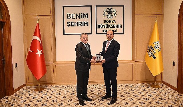 Gençlik ve Spor Bakanı Osman Aşkın Bak Lider Altay’ı Ziyaret Etti