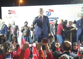 Gölcük’te Cumhuriyet’in 100. Yıl coşkusu harikaydı