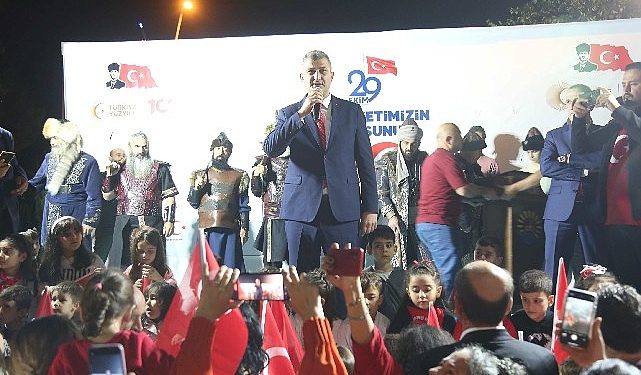 Gölcük’te Cumhuriyet’in 100. Yıl coşkusu harikaydı