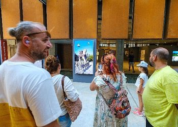 Halil Altındere’nin ‘Troya Görüntü Üçlemesi’ Standı Ziyaretçilere Açıldı