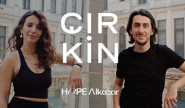 Hope Alkazar’ın Birinci Tiyatro Oyunu Yakışıksız Kasım Ayında Sahnede