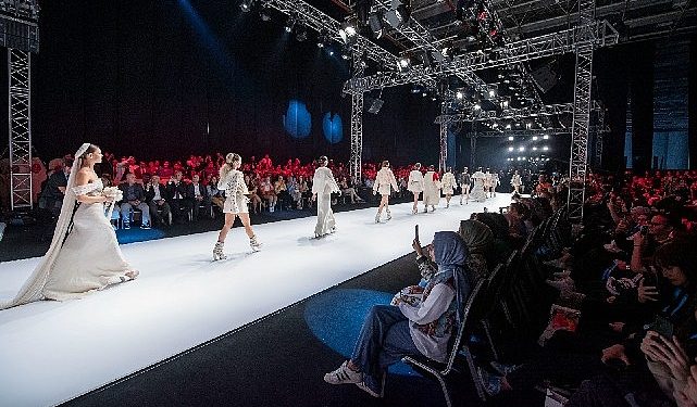 İklim Krizi ve Kuraklığa karşı keçe podyuma çıktı