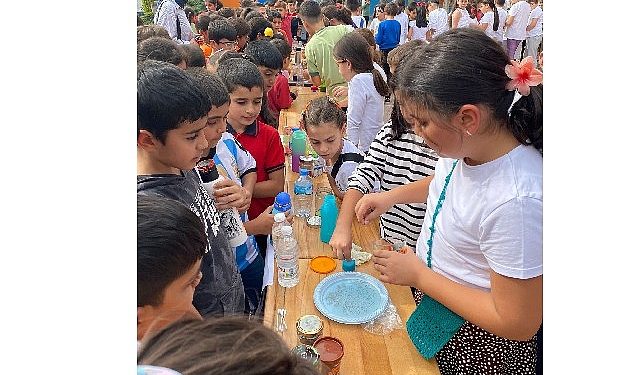 İzmir Vilayet Ulusal Eğitim Müdürlüğü 100.Yılda 100 Bilim Aktifliği Gerçekleştirildi