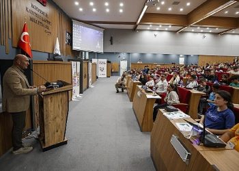 İzmir’de çocuklar kelam sahibi