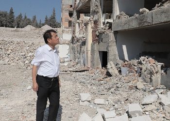 Japon Sarsıntı Uzmanı Yoshinori Moriwaki Zelzele Bölgesinde, Özel Tır “Kaşif”le Eğitimlere Başladı