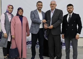 Kandıra Belediye Lideri Turan 31 emekli çalışanı ile bir ortaya geldi