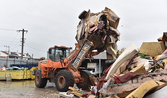 Kartepe’de 30 günde 50 ton iri hacimli atık toplandı