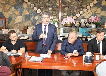 Kocaeli Büyükşehir Belediyesi’nin ekim ayı imar toplantısı Karamürsel ilçesinde yapıldı