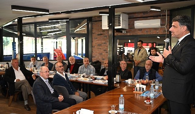 Kocaman Cami Dernek Liderleriyle Bir Ortaya Geldi