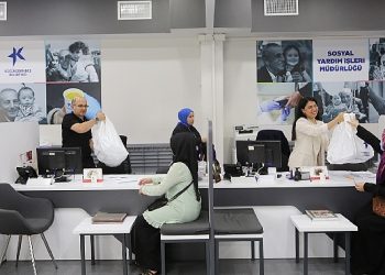 Küçükçekmece Belediyesi’nden, Öğrencilere Kırtasiye Takviyesi