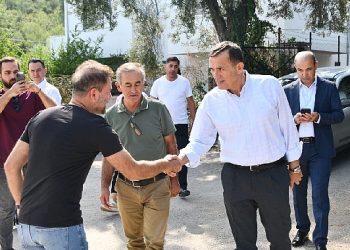 Lider Abdullah Özyiğit, Kırsal Mahallelerde Devam Eden Çalışmaları İnceledi