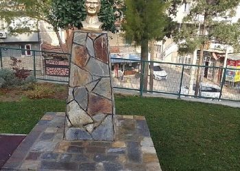 Lider Batur’dan Atatürk Büstüne Yapılan Nahoş Hücuma Kınama