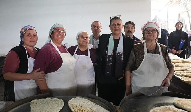 Lider Çerçioğlu İncirliova Pazarı’nı ziyaret etti