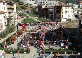 Lider Ceritoğlu Sengel100. Yıl Parkını ve Seyir Terasını çocuklarla birlikte açtı
