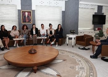 Lider Erdem’den Yoga Eğitmenlerine Teşekkür