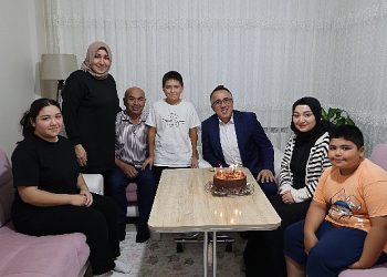 Lider Savran Bahçelievler Mahallesi ve Yeni Mahalle’de Mesken Ziyaretlerinde Bulundu