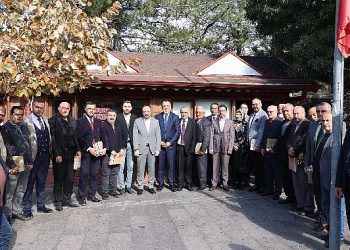 Lider Savran’dan Muhtarlar Derneği’ne Ziyaret