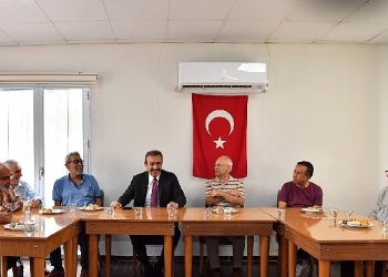 Lider Soner Çetin emeklilerin problemlerini dinledi