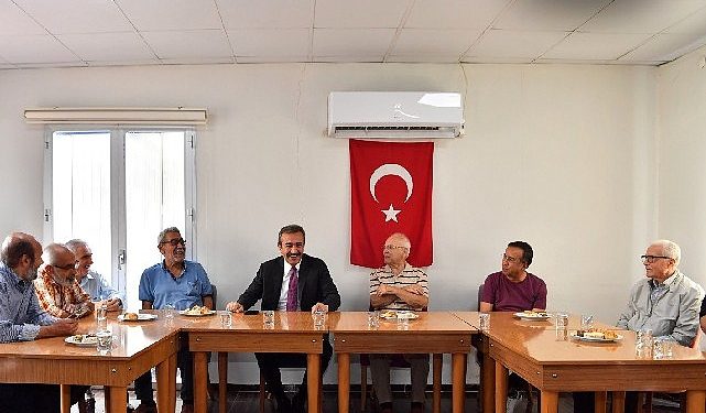 Lider Soner Çetin emeklilerin problemlerini dinledi