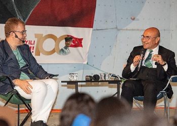 Lider Soyer, “100. Yılda 100 Gençle” Cumhuriyet’i konuştu