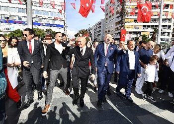 Lider Soyer: “Biz İzmir’iz biz Cumhuriyetiz”