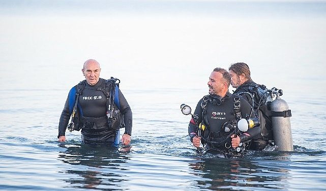 Lider Soyer İzmir Körfezi’nde tüple dalış yaptı