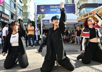 Mersinliler 5. Mersin Kushimoto Sokağı Sokak Sanatkarları Şenliği’ne ağır ilgi gösterdi