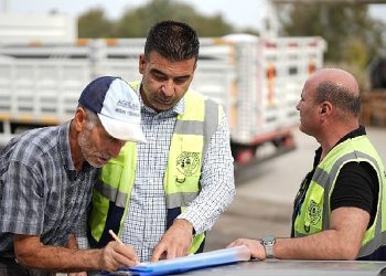 Milas belediyesi’nden çiftçilere tohum takviyesi