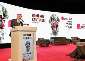 Milletlerarası Homeros Şenliği dolu dizgin devam ediyor