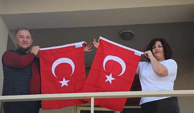 Muğla Büyükşehir 100. Yılda 20 Bin Bayrak Dağıttı 