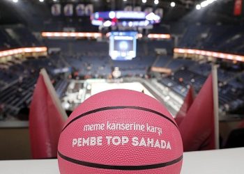 Pembe Top 10. Defa Alanda, Boyner Farkındalık Yolunda Yanında