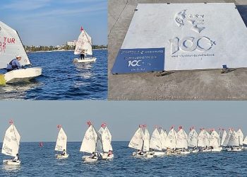 QTerminals Antalya 700 kiloluk anıt mermer taşını denize indirdi