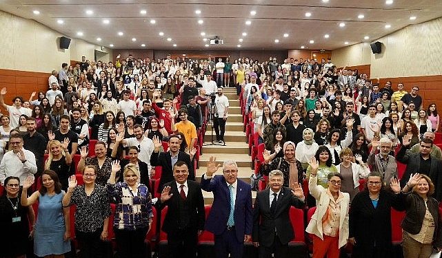 Rektör Prof. Dr. Budak, Oryantasyon Programlarıyla Yeni Egelilere “Merhaba” Diyor