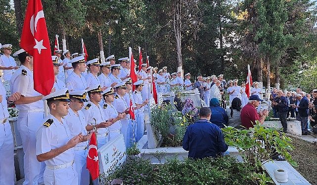 Şehit Deniz Akdeniz Kabri Başında Dualarla Anıldı