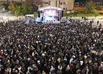 Tefo ve Seko Üniversiteli Gençleri Coşturdu