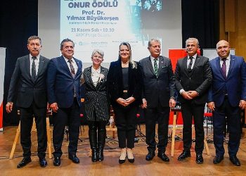 15. Başöğretmen Atatürk Onur Mükafatı Büyükerşen’in