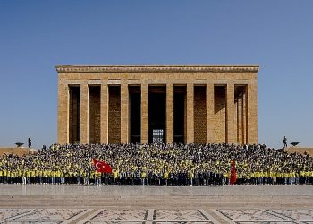 1907 Fenerbahçe derneği ve 1907 Unifeb’ten Anıtkabir’e ziyaret