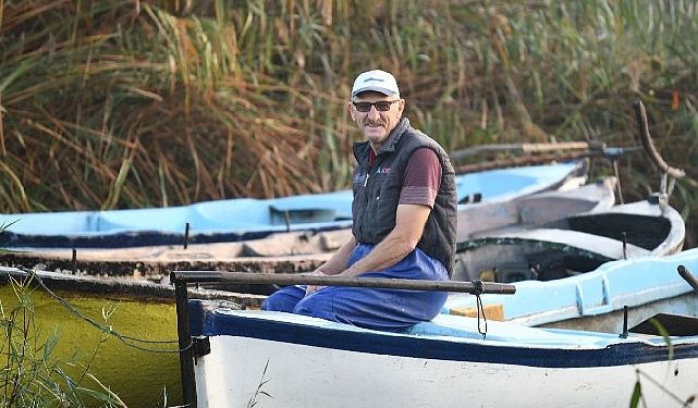 22 yıldır gölden balık tutarak geçimini sağlayan: Tabiatın sadık bekçisi