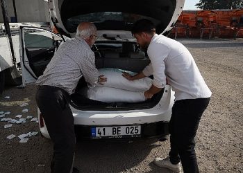 61 bin 885 arı kovanına şeker dayanağı