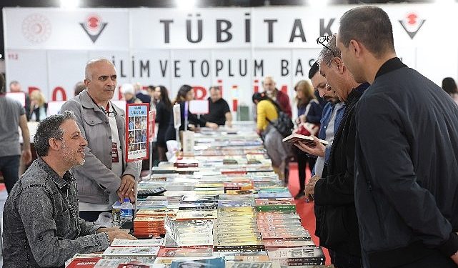 Antalya Kitap Fuarında birinci gün heyecanı