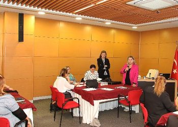 Antalya’nın bayan muhtar ve adayları eğitimde buluştu 