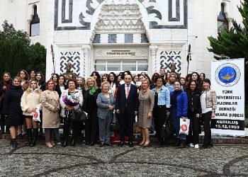 Bayan öğrenciler estergon kalesi’nde konuk edildi