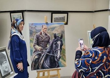 Bornova’da “Cumhuriyet ve Atatürk” söyleşisi