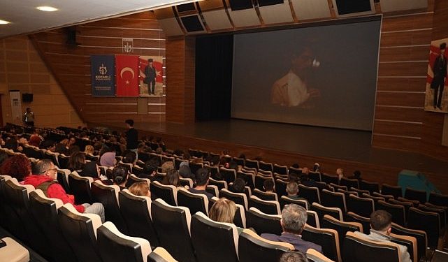 Büyükşehir, Büyük Lider Atatürk’ü özel sinema gösterisi ile andı
