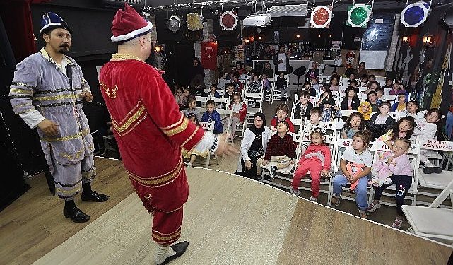 Canik’te Minikler Tiyatroyla Öğrendi