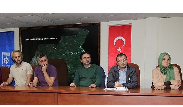 Darıca Millet Kıraathanesine çağdaş kütüphane