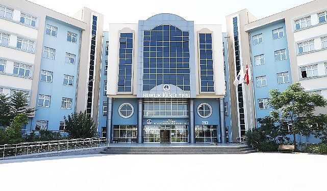 Deü hukuk fakültesi türkiye’nin en uygunları ortasında
