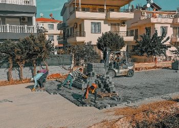 Didim’de yol çalışmaları devam ediyor