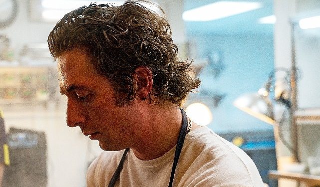 Disney+’in son yılların en çok konuşulan dizisi olan ‘The Bear’, 3. dönemiyle izleyicilerle buluşmaya devam edecek